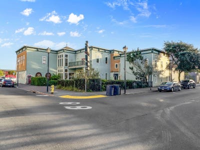 /international/us/218-d-street-eureka-ca-110108475893/