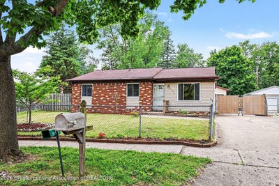 /international/us/3735-fox-pointe-s-lansing-mi-110108480694/