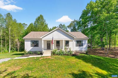 /international/us/1229-peach-grove-rd-louisa-va-110106356319/