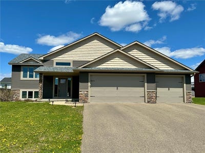 /international/us/1511-otter-way-new-richmond-wi-110108099510/