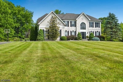 /international/us/9-steeplechase-lane-franklin-twp-nj-110120066883/