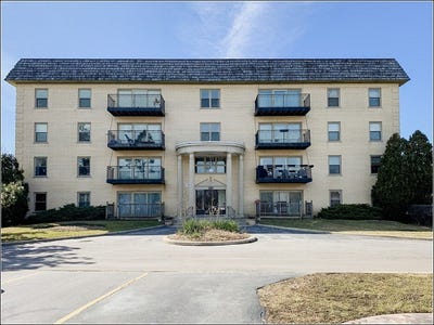 /international/us/9601-golf-road-des-plaines-il-110108140456/