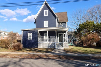 /international/us/55-channing-street-new-london-ct-110106503829/