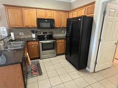 /international/us/1001-krenek-tap-road-college-station-tx-110108118355/