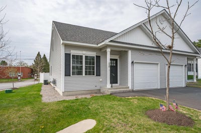 /international/us/22a-angel-point-circle-goffstown-nh-110107847588/