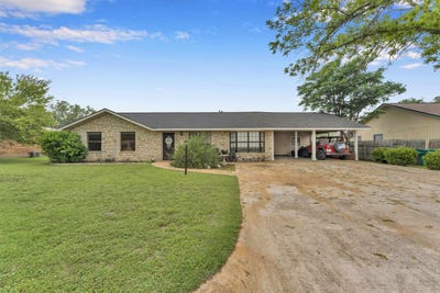 /international/us/1303-mission-hills-drive-marble-falls-tx-110107795525/