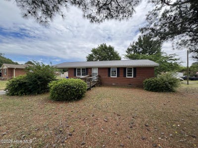 /international/us/809-fox-street-elizabethtown-nc-110107687224/