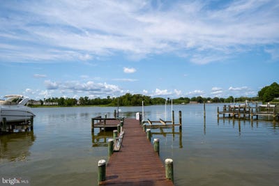 /international/us/21-waterview-point-colonial-beach-va-110098127885/?lang=zh-tw