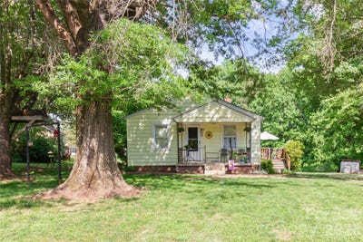 /international/us/173-liberty-road-mocksville-nc-110108582715/