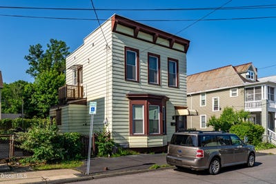 /international/us/95-eagle-street-troy-ny-110109231659/