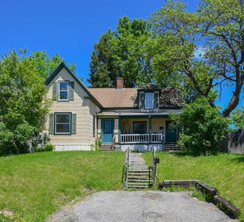 /international/us/170-holland-street-lewiston-me-110105108024/