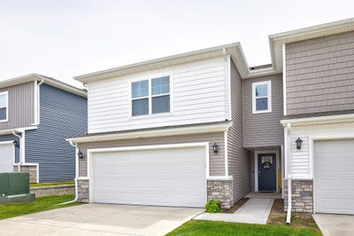 /international/us/4727-170th-place-urbandale-ia-110100796887/