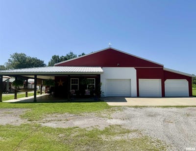 /international/us/1166-community-beach-road-centralia-il-110101122565/