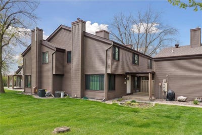 /international/us/112704-hundertmark-road-chaska-mn-110105900786/