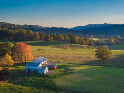 /international/us/2059-jackson-river-rd-monterey-va-110120555922/