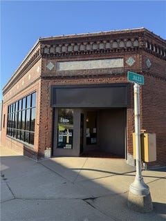 /international/us/224-n-7th-street-st-joseph-mo-110103125552/