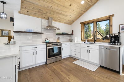/international/us/900-tallaqua-drive-grand-lake-co-110106926258/