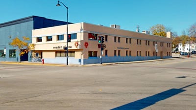 /international/us/200-front-300-street-beaver-dam-wi-110103420947/