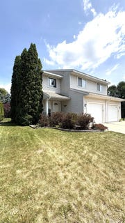 /international/us/529-kings-lynn-road-stoughton-wi-110119381898/