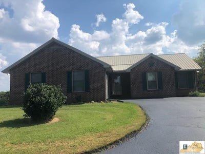 /international/us/3462-center-point-road-tompkinsville-ky-110109813237/