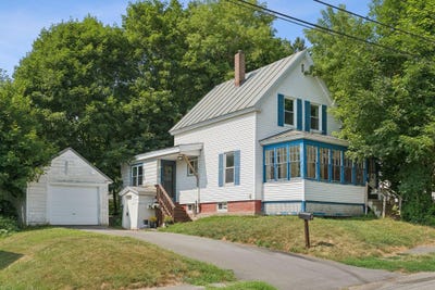 /international/us/16-brook-street-waterville-me-110101064822/