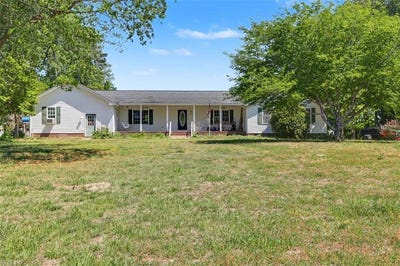 /international/us/8237-spring-hill-farm-road-gloucester-va-110107932838/