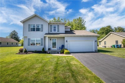/international/us/3715-lakeview-road-hamburg-ny-110108477624/