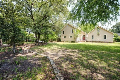 /international/us/216-plantation-drive-new-bern-nc-110099540947/?lang=es