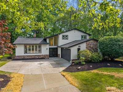 /international/us/32650-stony-brook-lane-solon-oh-110108690790/