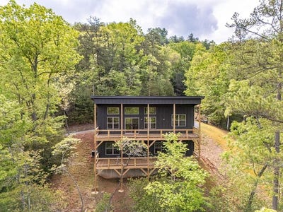 /international/us/390-fiddlers-way-murphy-nc-110094627646/