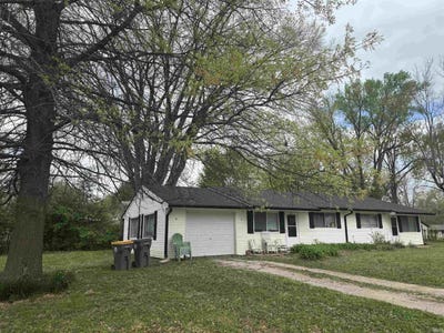 /international/us/4501-4503-e-stephens-drive-bloomington-in-110107667352/