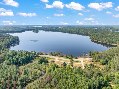 /international/us/6873-holiday-haven-ln-three-lakes-wi-110101268513/