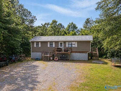/international/us/2445-county-road-69-centre-al-110107713254/