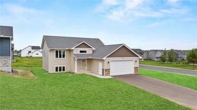 /international/us/198-pintail-street-baldwin-wi-110100417512/