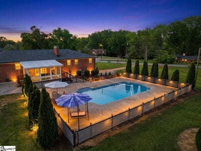 /international/us/300-bethel-drive-mauldin-sc-110107230125/