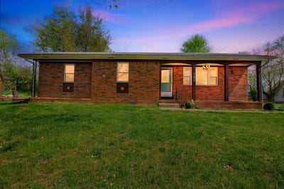 /international/us/202-spencer-street-burkesville-ky-110107781383/