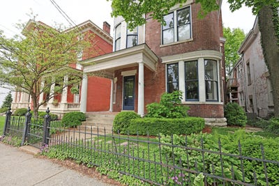 /international/us/261-north-broadway-lexington-ky-110099717421/