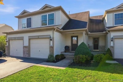 /international/us/82-hanover-street-lancaster-ny-110120157402/