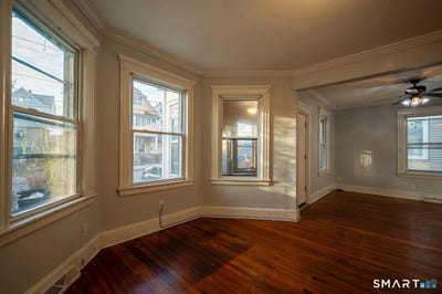 /international/us/166-beaver-street-ansonia-ct-110106529392/