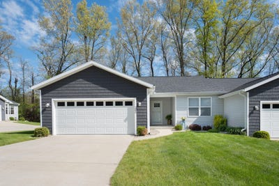 /international/us/7190-glendora-lane-kalamazoo-mi-110107956473/