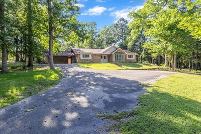 /international/us/130-forest-woodville-tx-110108119581/
