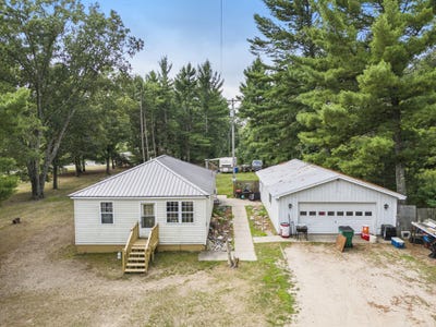/international/us/6811-ryerson-road-twin-lake-mi-110101142829/