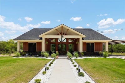 /international/us/0-nw-military-highway-la-joya-tx-110100581760/?lang=en