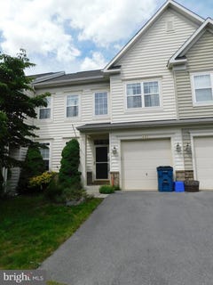 /international/us/402-kintyre-lane-stephens-city-va-110108475390/