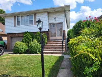 /international/us/2-gilbert-ave-elmwood-park-boro-nj-110108585990/