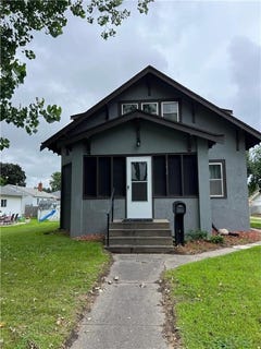 /international/us/1430-oregon-avenue-benson-mn-110100966375/