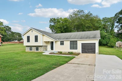 /international/us/1106-stanton-drive-shelby-nc-110120029179/