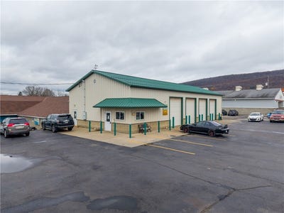 /international/us/11-spruce-street-north-dansville-ny-110096934172/