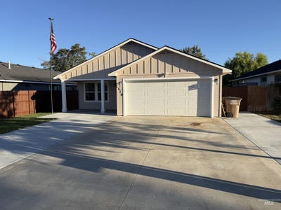 /international/us/618-e-6th-st-emmett-id-110120043517/