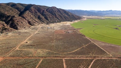/international/us/20-acres-n-foothill-dr-paragonah-ut-110108823384/